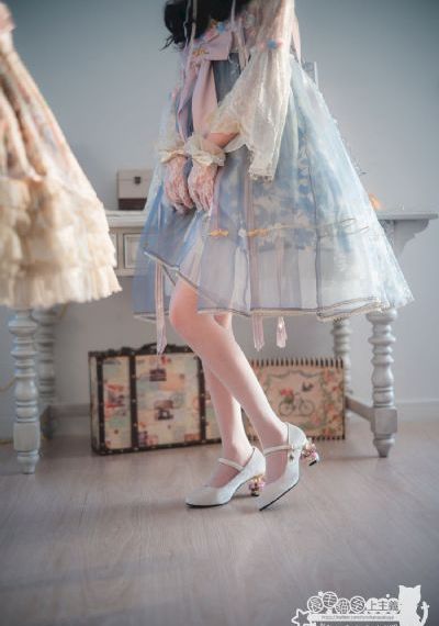国产美女跳舞_BD英语在线观看高清