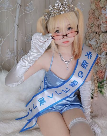 亚洲大尺度吃奶做爰电影_超清HD在线观看
