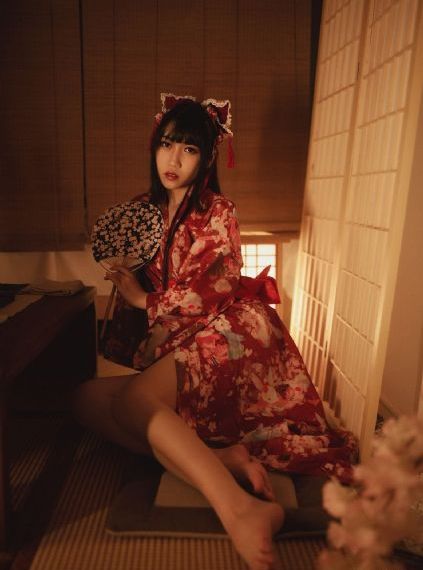 久久国产香蕉女人_BT种子下载