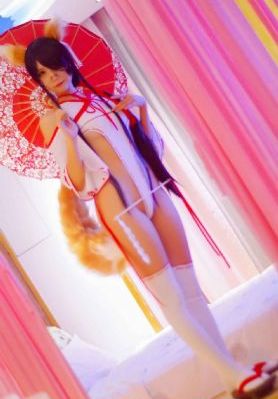 欧美大品牌女连衣裙_迅雷下载电影